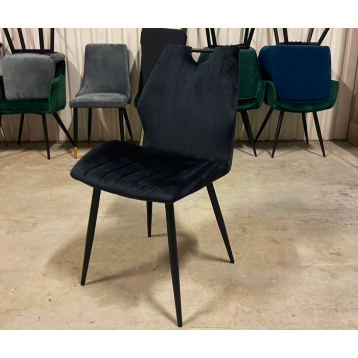 Virtuvės kėdė Hay (Velvetas) iš ekspozicijos